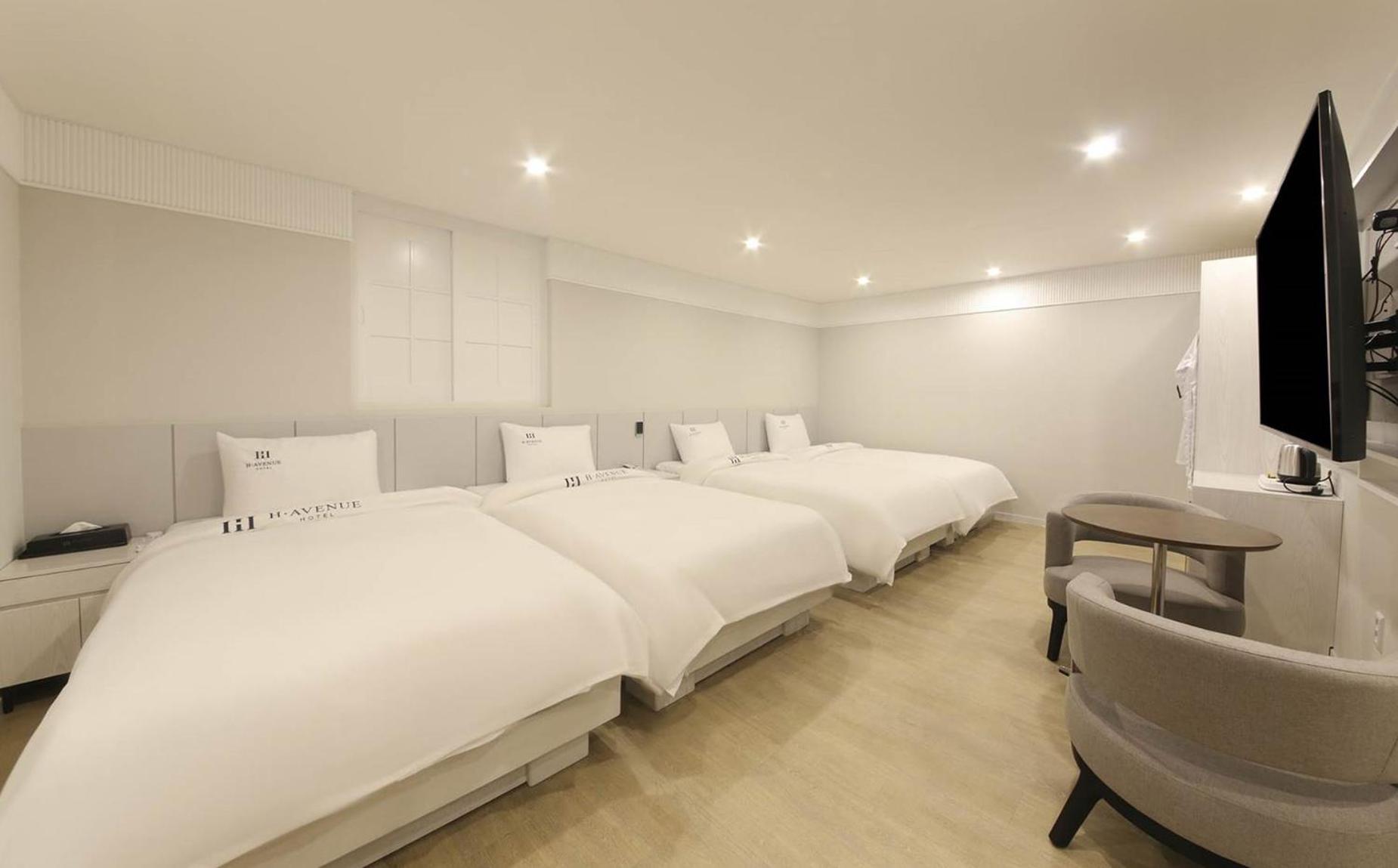 H Avenue Hotel In Gyeongju Esterno foto