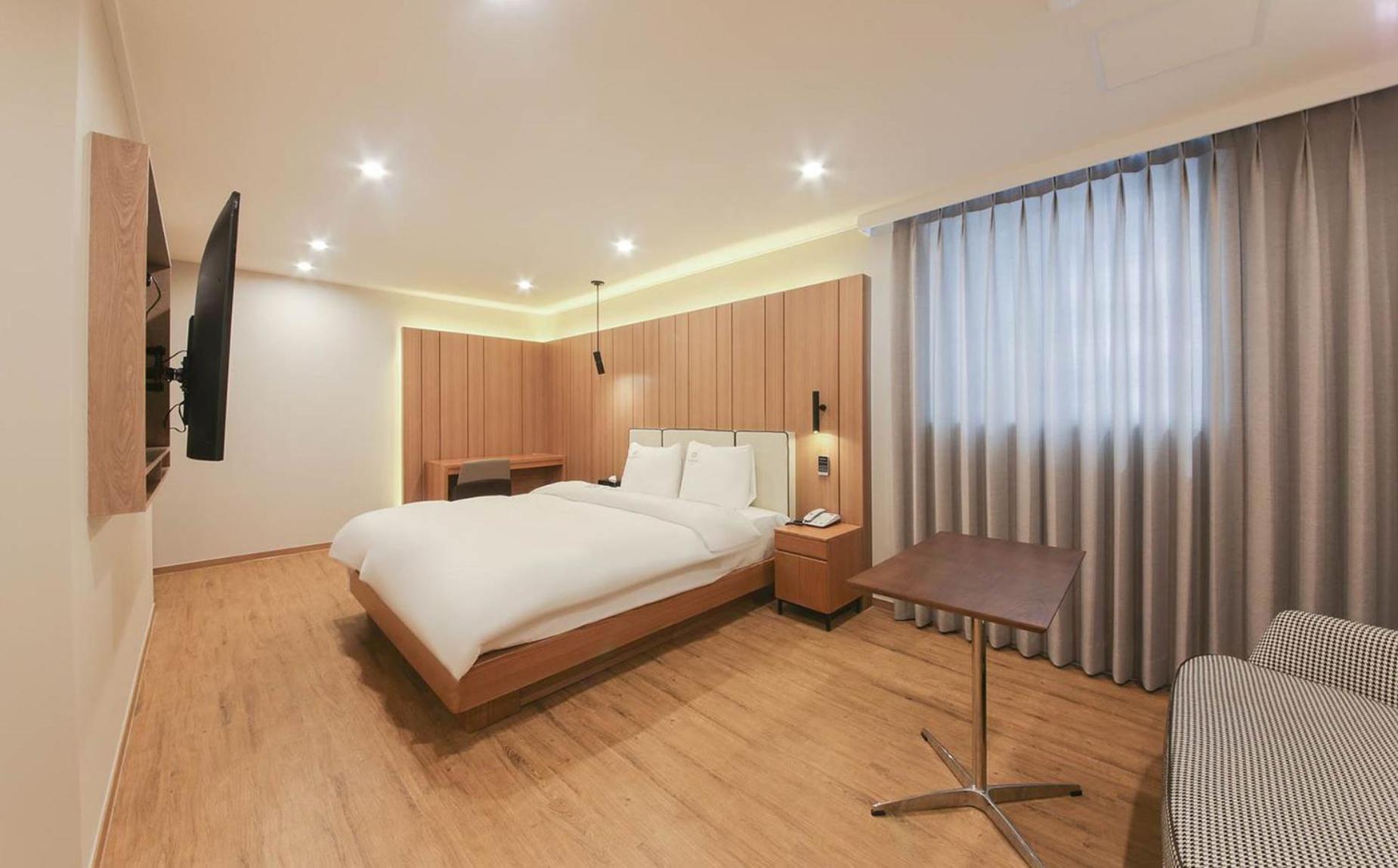 H Avenue Hotel In Gyeongju Esterno foto