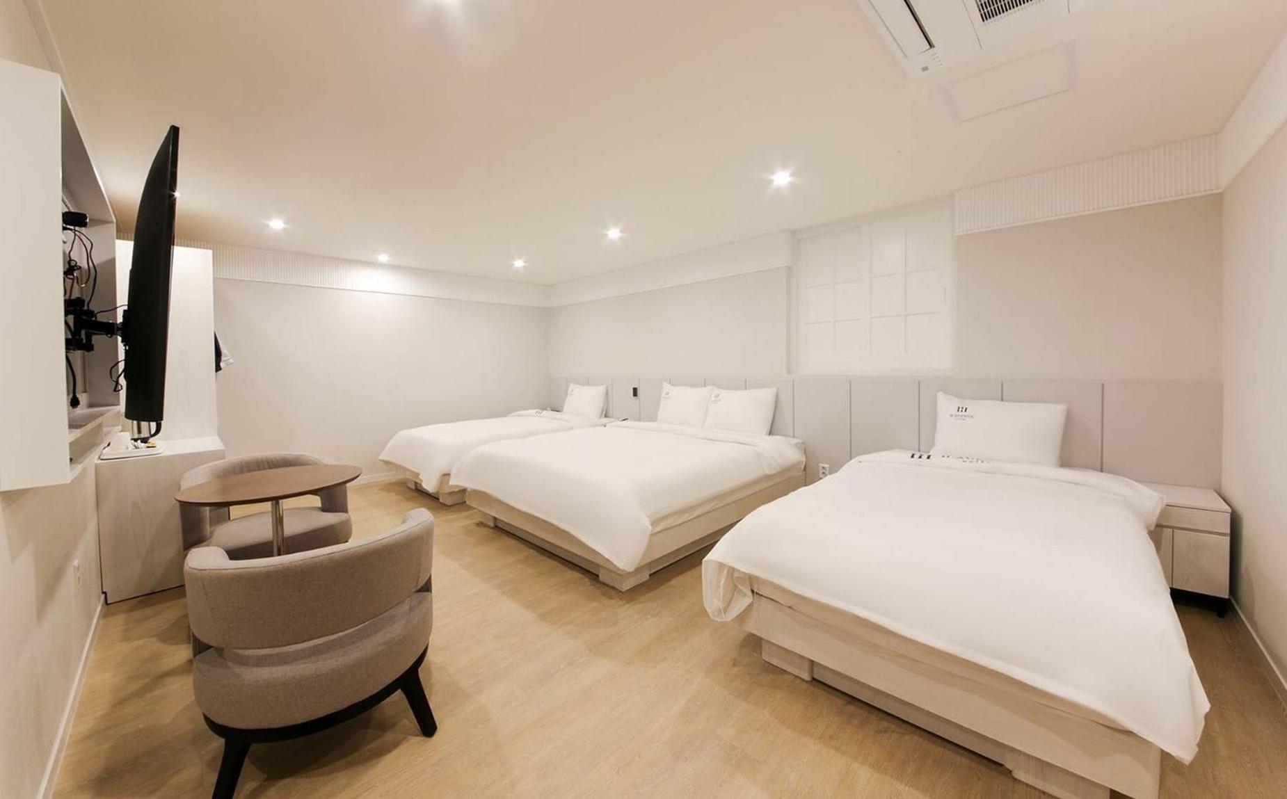 H Avenue Hotel In Gyeongju Esterno foto